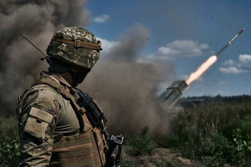 Бывший морпех США Берлетик: Россия сможет успешно уничтожить любую оборону ВСУ