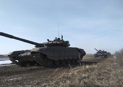 Шойгу: ВПК РФ бросил вызов «хваленому западному военно-техническому потенциалу»