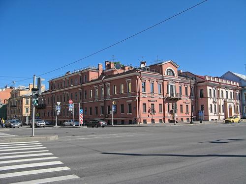 На здании офиса Евгения Пригожина в Петербурге установили мемориальную доску