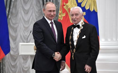 Владимир Путин поздравил балетмейстера Юрия Григоровича с 97-летием 
