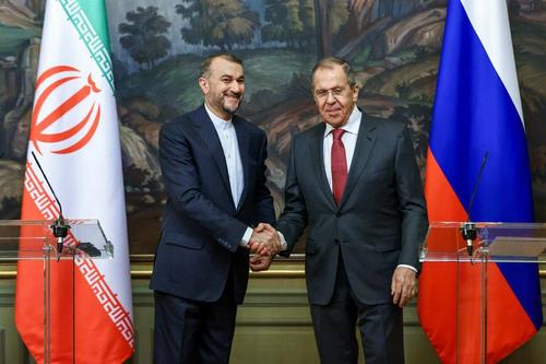 Лавров обсудил с иранским коллегой стратегическое партнерство двух стран
