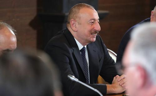 Алиев заявил, что во время войны в Карабахе чаще всего звонил Эрдогану и Путину