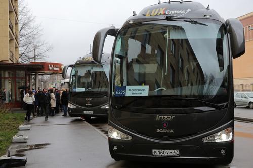Петербургские перевозчики продолжат рейсы через закрытую границу с Эстонией