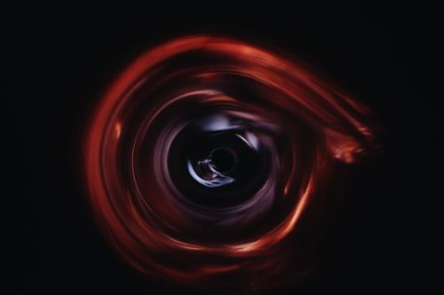 Ученые нашли самую старую черную дыру