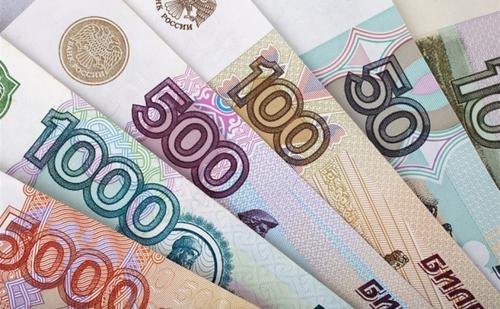 Лжеинвесторы за пять месяцев выманили у хабаровчанки 3 млн рублей