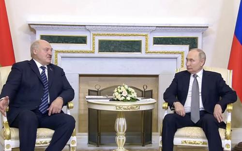 Лукашенко считает, что Украина «вернется» к России и Белоруссии