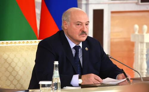 Президент Беларуси Лукашенко: Россию с ее огромными возможностями ждут в Африке