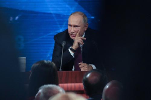 Владимир Путин высоко оценил развитие промышленности Петербурга
