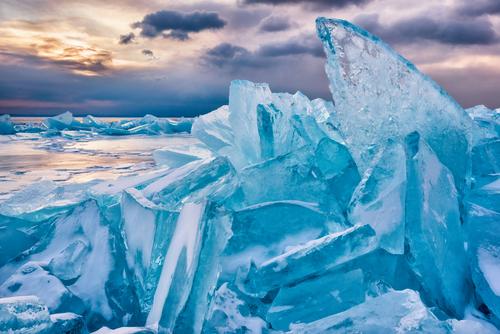 В Петербурге спасли нетрезвую девушку, которая гуляла по льду Финского залива
