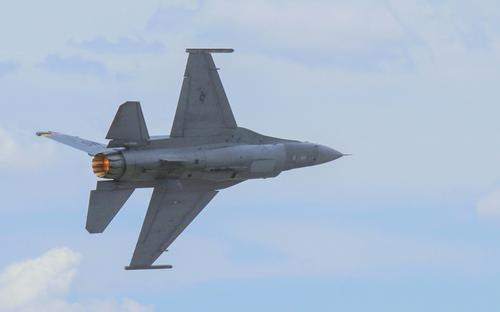 Глава МО Нидерландов Оллонгрен не знает даты поставки Украине F-16