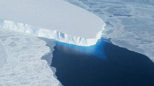 Подводный беспилотный аппарат пропал под ледником Судного дня
