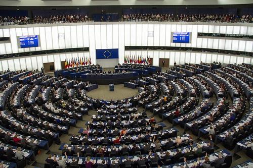 Европарламент принял резолюцию о борьбе с вмешательством России в политику ЕС