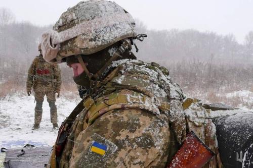 Украинские войска выпустили пять кассетных боеприпасов по территории Горловки