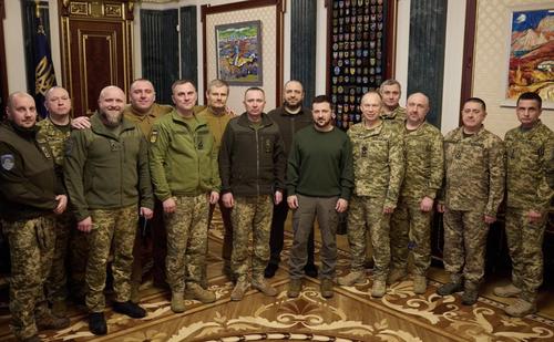 Зеленский провёл полную смену командования ВСУ 