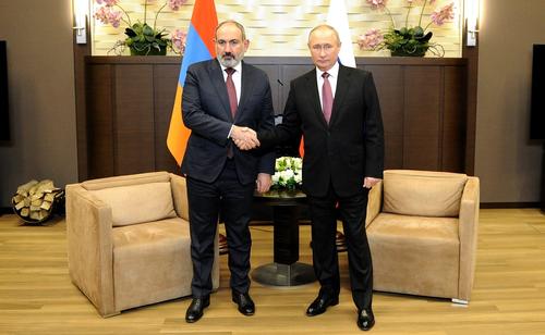 Пашинян заявил, что Путин не нуждается в его советах в вопросе визита в Армению
