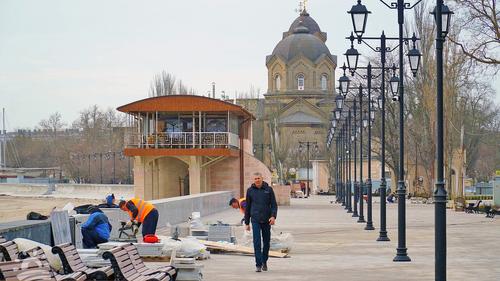 Саму Терешкову на открытие набережной не зовут