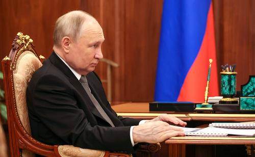 Президент России Путин посетит в Челябинске Завод роботов 