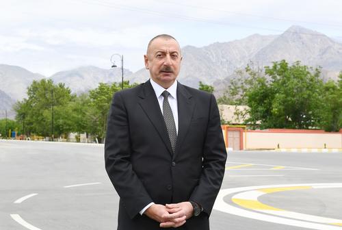 Победивший на выборах Алиев утвердил новое правительство Азербайджана
