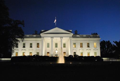 Белый дом обвинил конгресс США в бездействии из-за сдачи ВСУ Авдеевки