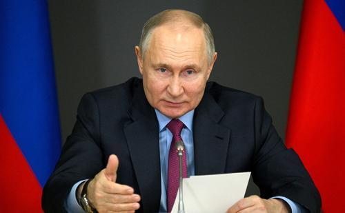 Путин: РФ не считает, что нетрадиционную ориентацию нужно выпячивать