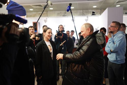 Победительница конкурса на «Авторадио» представила свой проект Владимиру Путину 