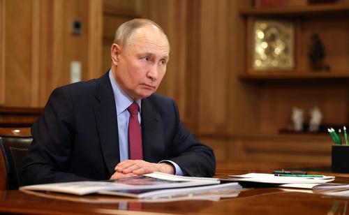 Путин передал командованию ВКС России список иконы «Спас Нерукотворный»
