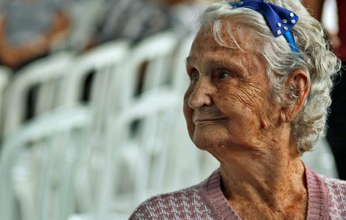 104-летняя женщина рассказала, что проживает долгую жизнь благодаря шоколаду