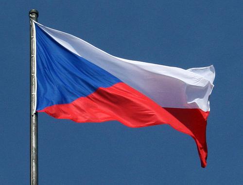 Власти Чехии решили продлить запрет на выдачу виз россиянам