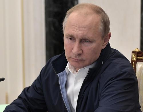 Песков: Путину докладывают о происходящем в зоне СВО в онлайн-режиме
