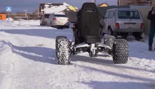 Изобретатели из Уфы создали инвалидную коляску-вездеход