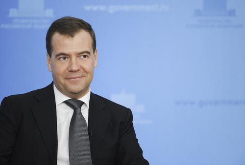 Медведев: визиты западных лидеров в Киев призваны отвлечь электорат от проблем