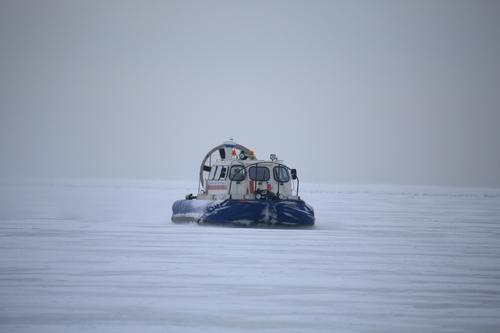 Пенсионер заблудился на льду Ладожского озера в Ленобласти 