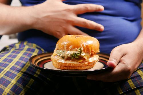 В ВОЗ заявили, что людей с ожирением с 1990 года стало в два раза больше