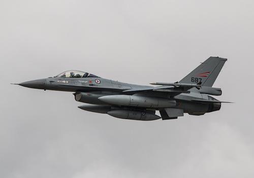 Украинские пилоты, обучаясь на F-16, уже отрабатывают удары по целям