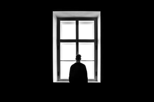 Психиатр Шуров: Отсутствие настроения в течение двух недель говорит о депрессии