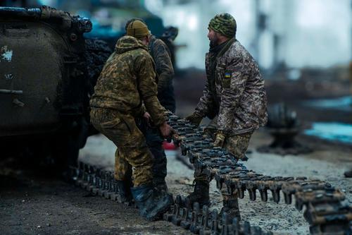 ВСУ подтянули свои резервы под Авдеевку для удержания линии обороны