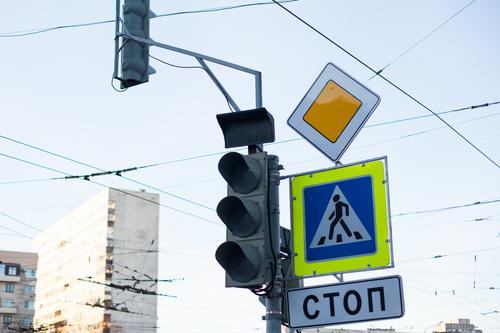 Жителей Калининграда предупредили об отключении светофоров на Киевской