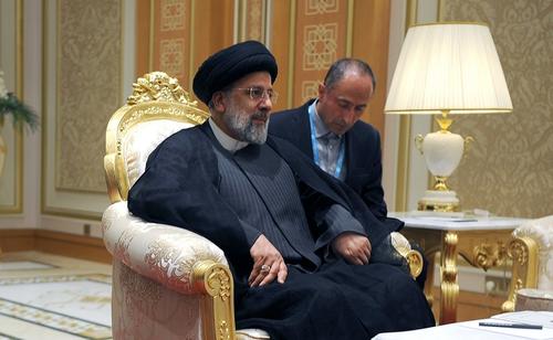 Раиси заявил, что попытки США изолировать Иран провалились