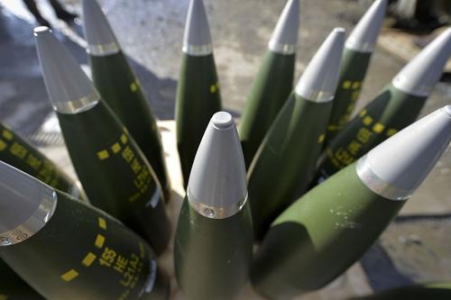 Bloomberg: партнеры Киева собрали почти все деньги на закупку 800 тыс. снарядов