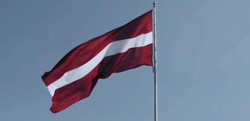 Власти Латвии готовы выслать трех граждан России из страны
