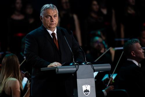 Встретившийся с Орбаном Трамп назвал премьера Венгрии «фантастическим» лидером