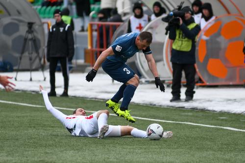 Футбольный клуб «Челябинск» вышел на первое место во Второй Лиге