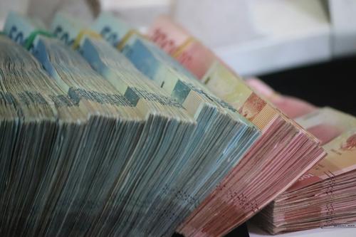 В Тюменской области мужчина ограбил банк по просьбе мошенников