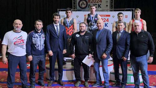Ангарский спортсмен Алан Тотров завоевал золото по греко-римской борьбе