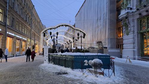 Смольный потратит на украшение города к Новому году больше 100 миллионов рублей 