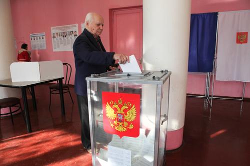 Почти половина петербуржцев проголосовала на выборах