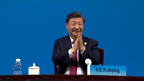 Си Цзиньпин встретится с Макроном в Париже в начале мая