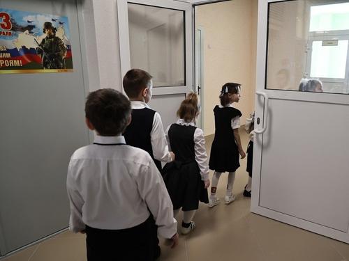 В Челябинской области многодетным семьям помогут с покупкой школьной одежды