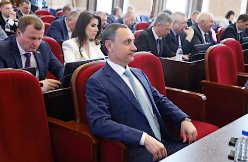 Депутат Виктор Тепляков принял участие в очередной сессии краевого парламента