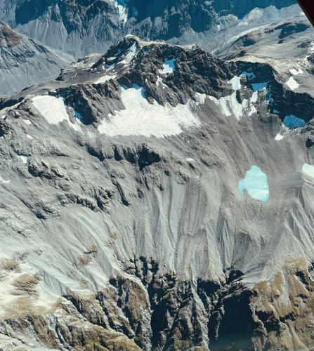 Ледники Новой Зеландии выглядят «разбитыми» из-за постоянной потери льда